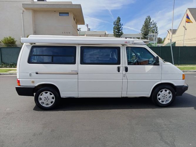 Volkswagen-Eurovan-1995-White-13