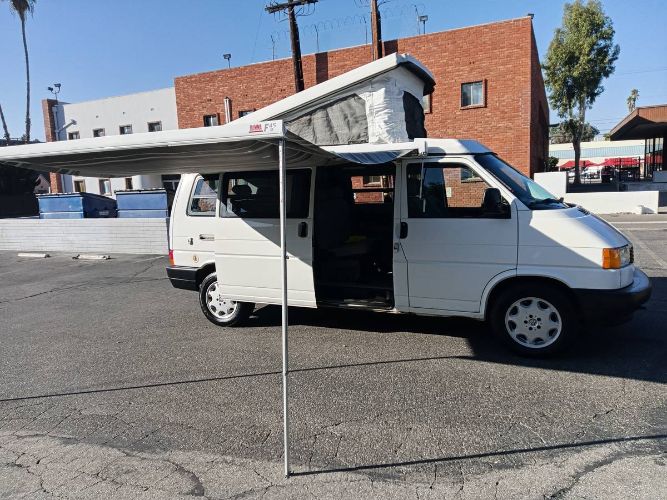 Volkswagen-Eurovan-1995-White-17