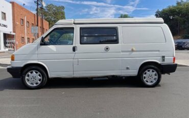 Volkswagen-Eurovan-1995-White-19