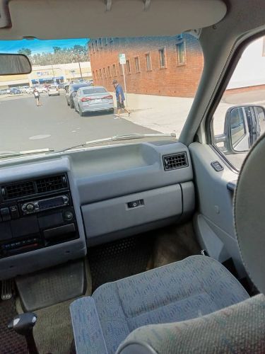 Volkswagen-Eurovan-1995-White-4