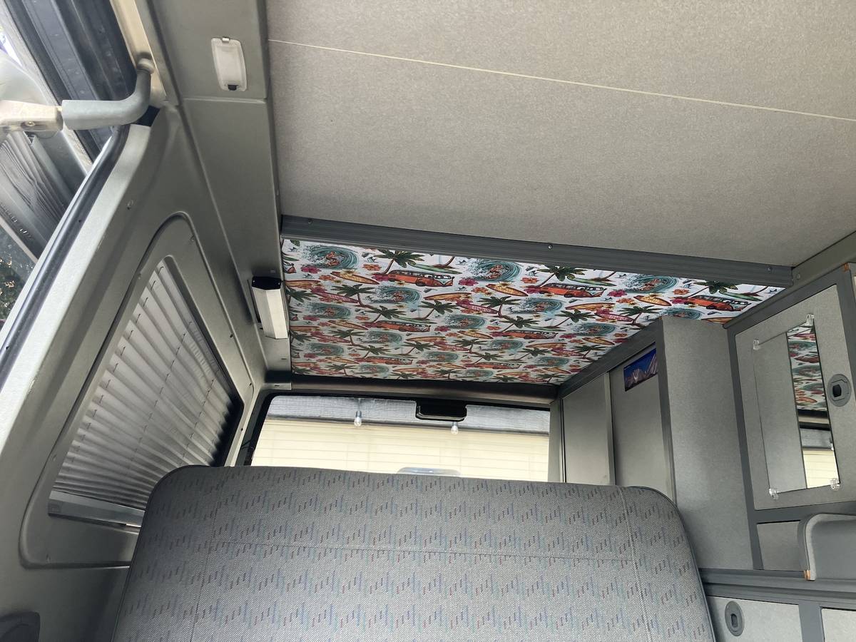 Volkswagen-Eurovan-camper-1995-white-7