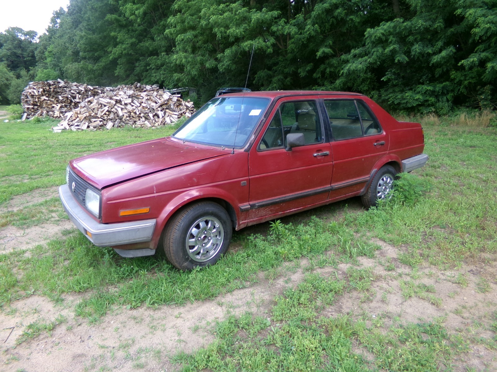 Volkswagen-Jetta-1986-Sedan