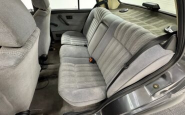 Volkswagen-Jetta-1991-Ascot-Gray-Metallic-Gray-38