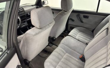 Volkswagen-Jetta-1991-Ascot-Gray-Metallic-Gray-39