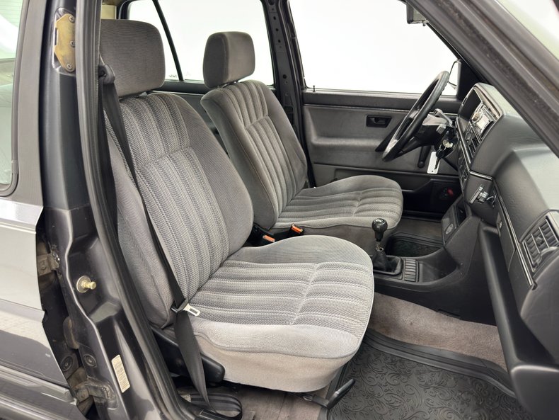 Volkswagen-Jetta-1991-Ascot-Gray-Metallic-Gray-48