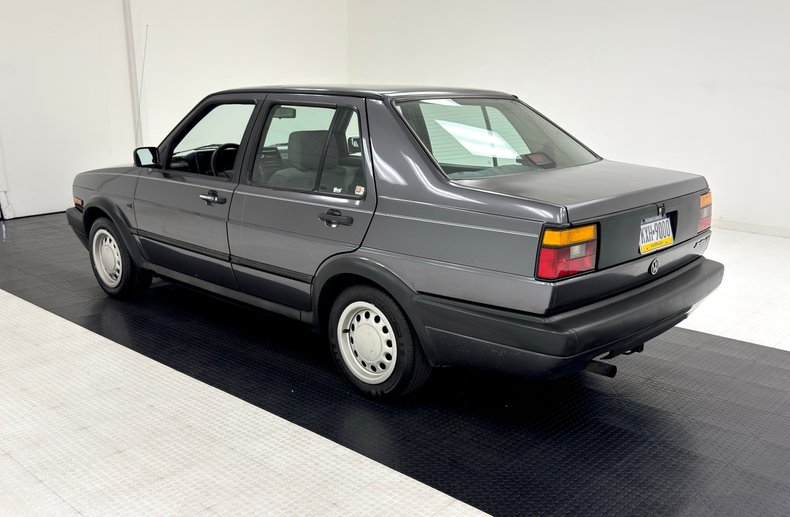 Volkswagen-Jetta-1991-Ascot-Gray-Metallic-Gray-6
