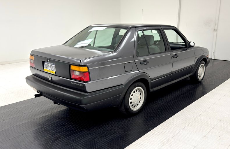Volkswagen-Jetta-1991-Ascot-Gray-Metallic-Gray-8