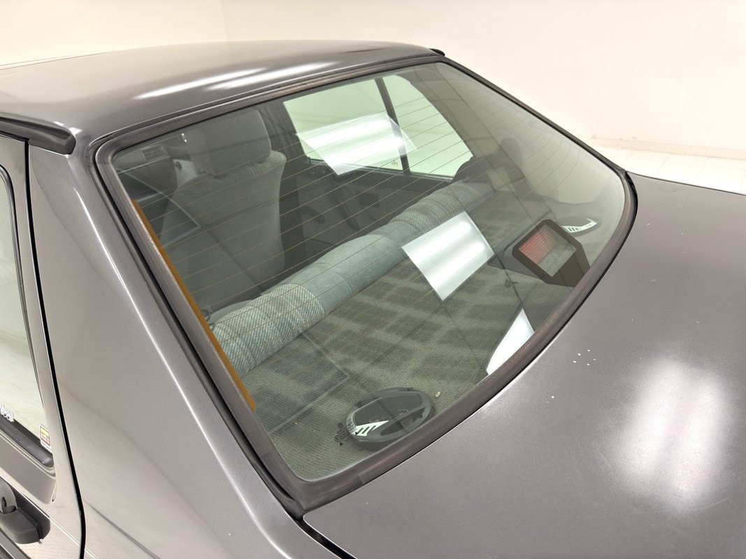 Volkswagen-Jetta-1991-Sedan-13