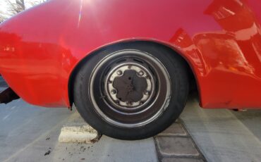 Volkswagen-Karmann-Ghia-1962-Convertible-11