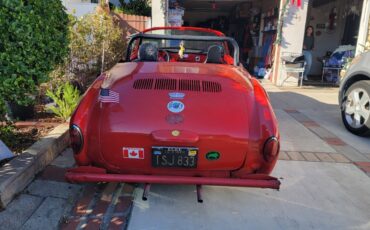 Volkswagen-Karmann-Ghia-1962-Convertible-2