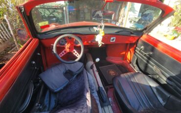 Volkswagen-Karmann-Ghia-1962-Convertible-5