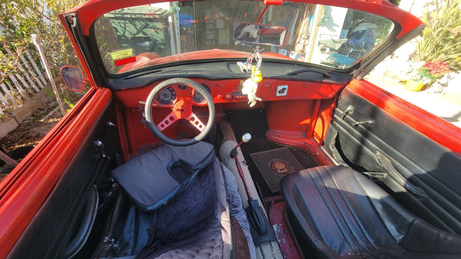 Volkswagen-Karmann-Ghia-1962-Convertible-5
