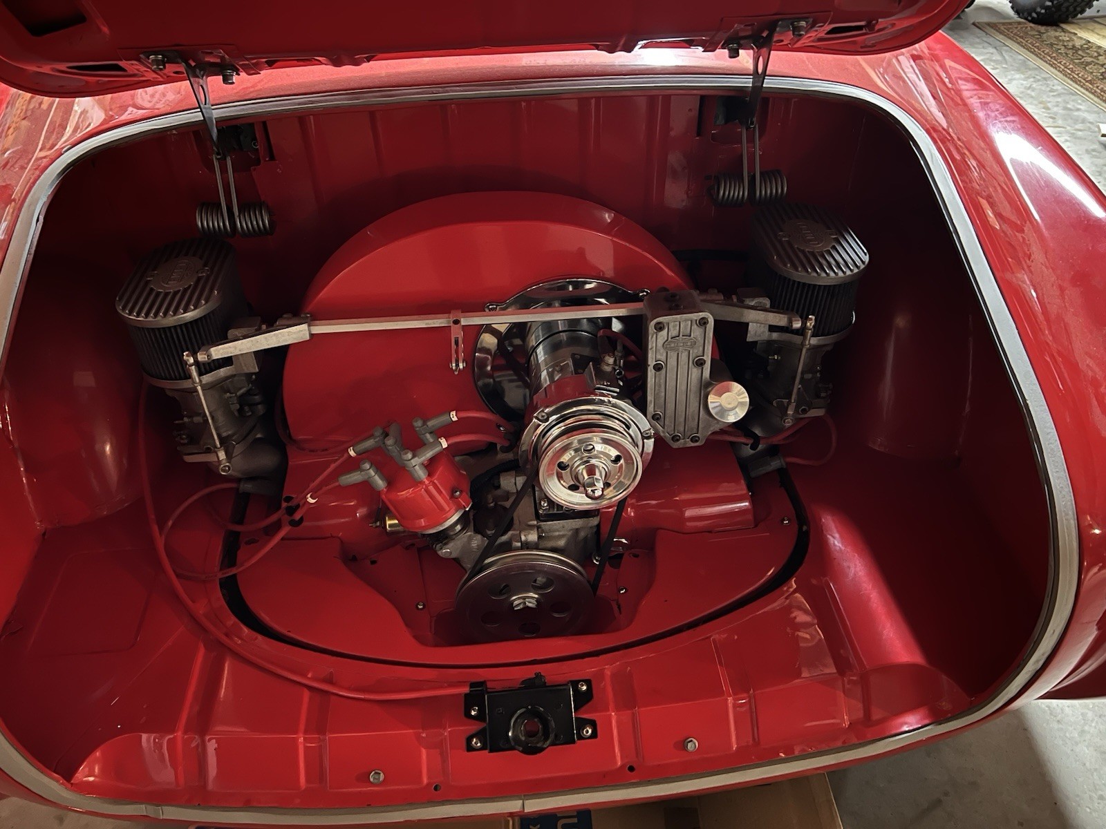 Volkswagen-Karmann-Ghia-1963-Coupe-5