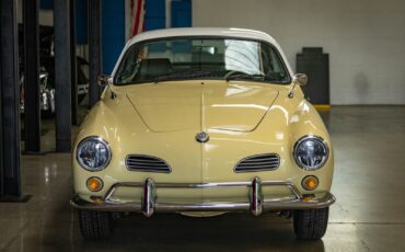 Volkswagen-Karmann-Ghia-1964-2-Door-Coupe-12