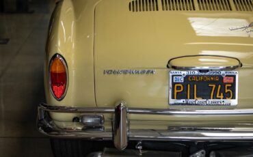 Volkswagen-Karmann-Ghia-1964-2-Door-Coupe-17