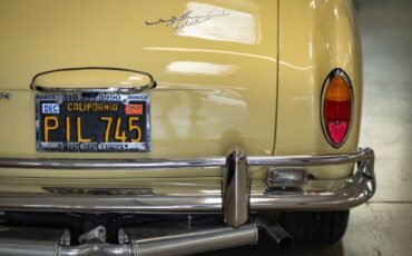 Volkswagen-Karmann-Ghia-1964-2-Door-Coupe-19