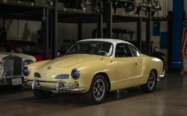 Volkswagen-Karmann-Ghia-1964-2-Door-Coupe