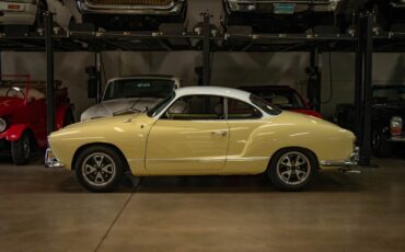 Volkswagen-Karmann-Ghia-1964-2-Door-Coupe-5