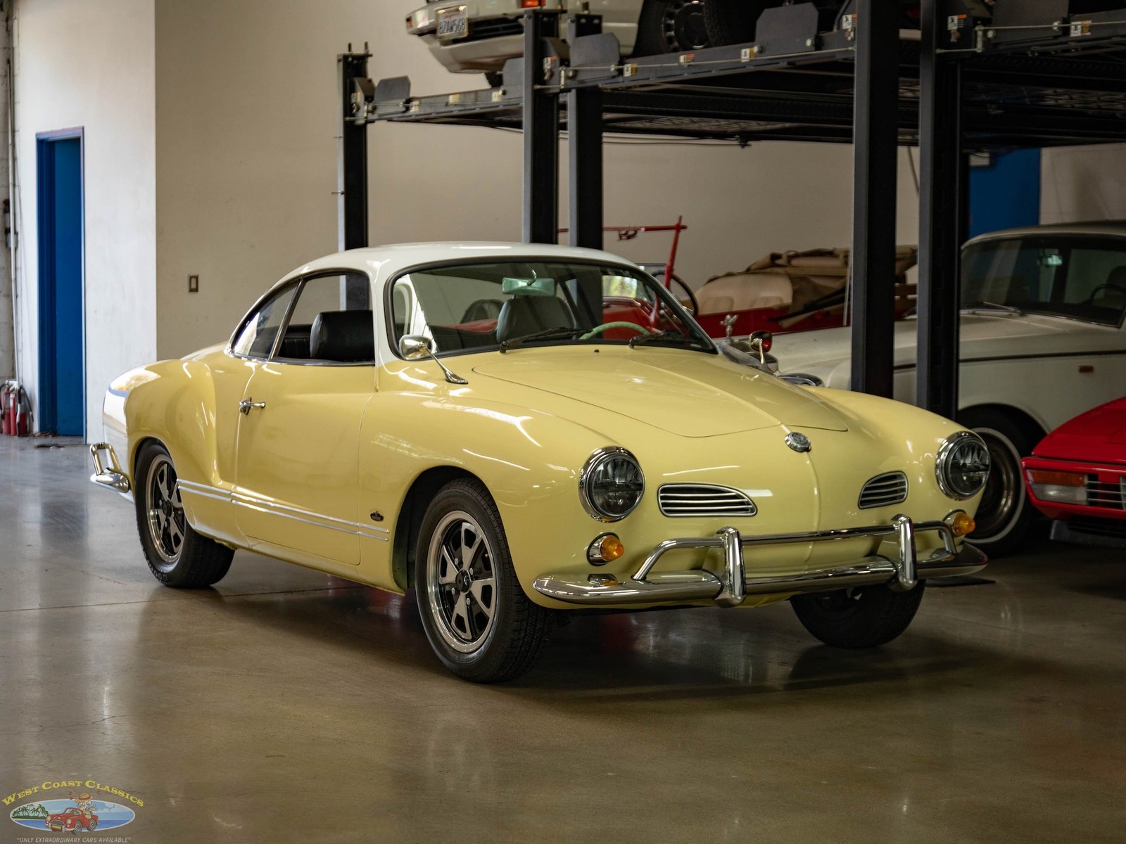 Volkswagen-Karmann-Ghia-1964-2-Door-Coupe-9