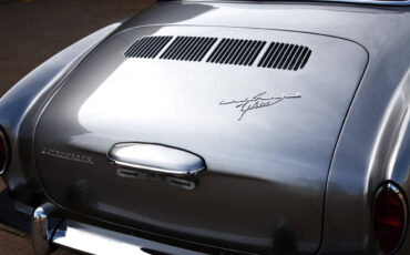 Volkswagen-Karmann-Ghia-1965-Coupe