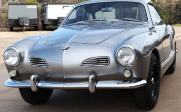 Volkswagen-Karmann-Ghia-1965-Coupe-6