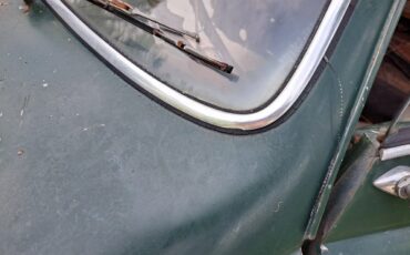 Volkswagen-Karmann-Ghia-1969-Convertible-18