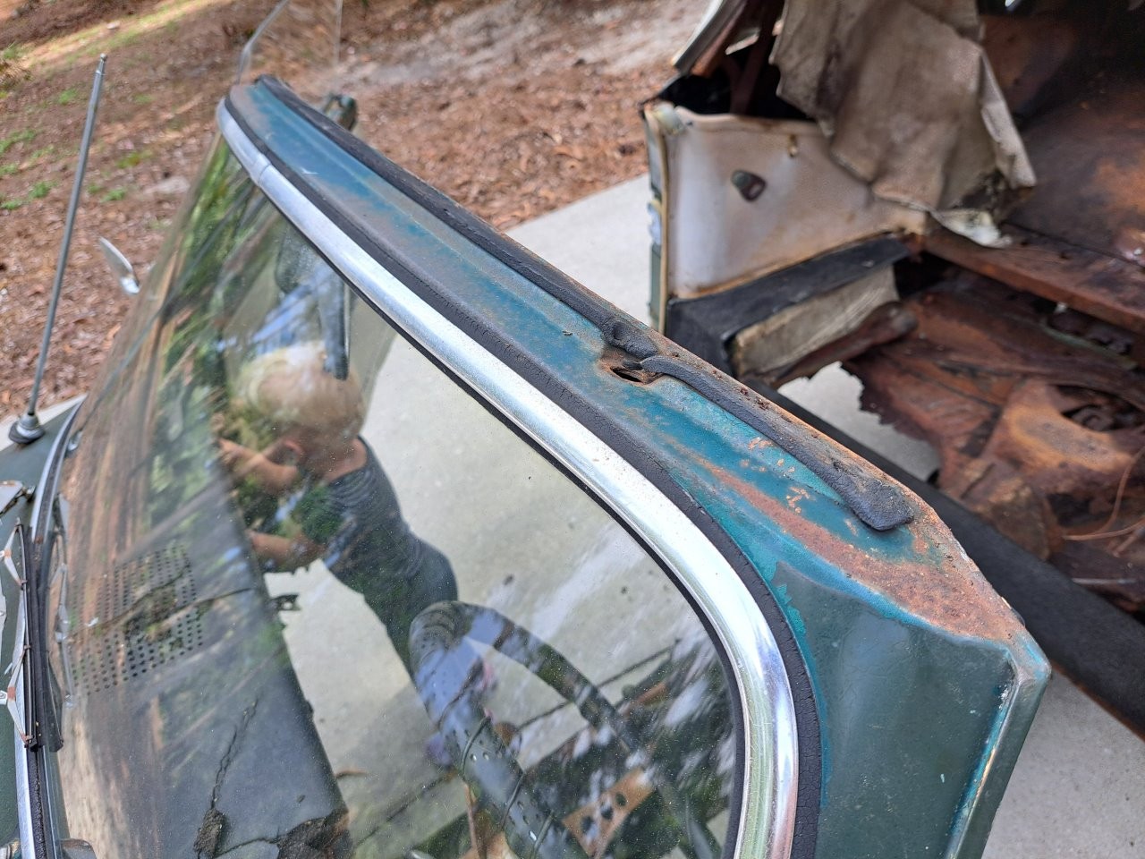 Volkswagen-Karmann-Ghia-1969-Convertible-20