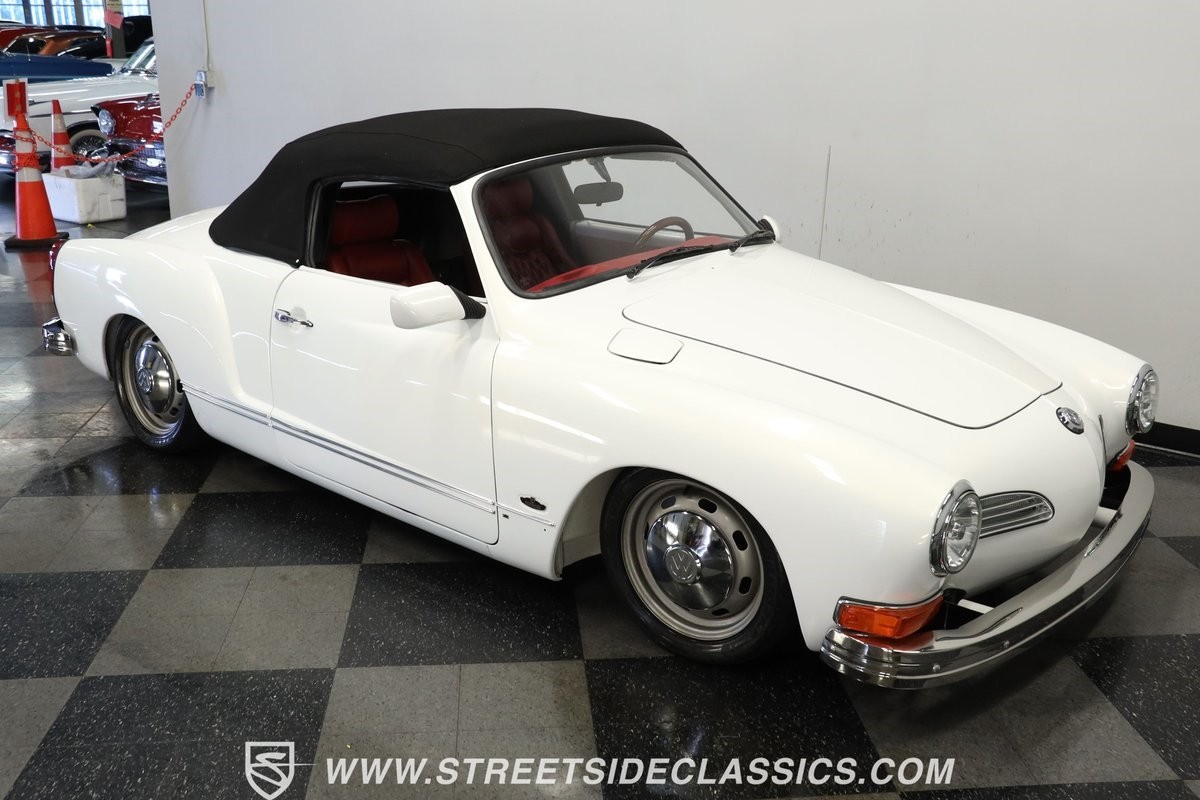 Volkswagen-Karmann-Ghia-1973-Convertible-13