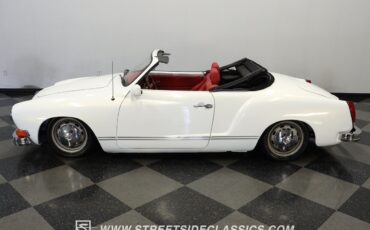 Volkswagen-Karmann-Ghia-1973-Convertible-2