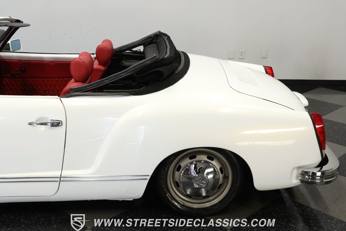 Volkswagen-Karmann-Ghia-1973-Convertible-23