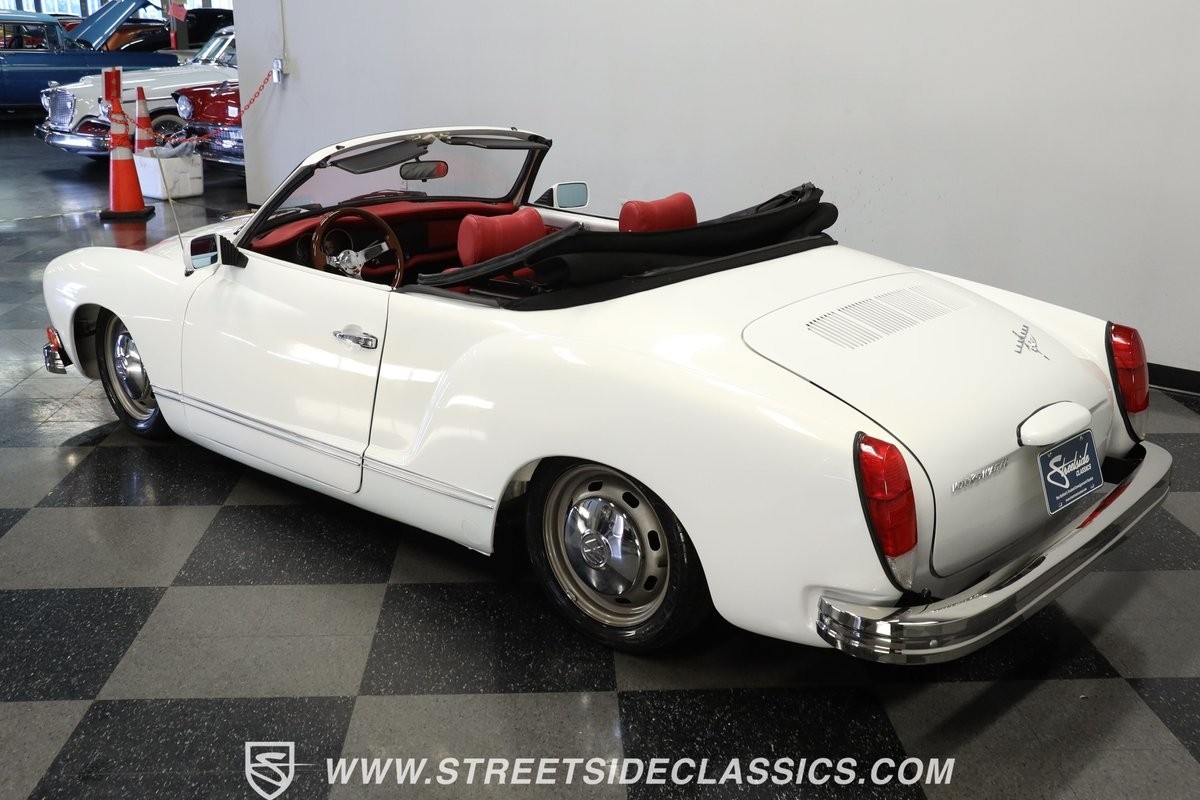 Volkswagen-Karmann-Ghia-1973-Convertible-6
