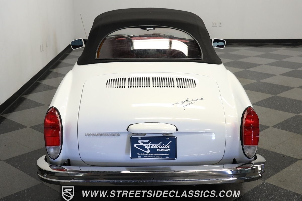Volkswagen-Karmann-Ghia-1973-Convertible-8