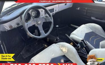 Volkswagen-Karmann-Ghia-1973-Coupe-1