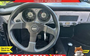 Volkswagen-Karmann-Ghia-1973-Coupe-14