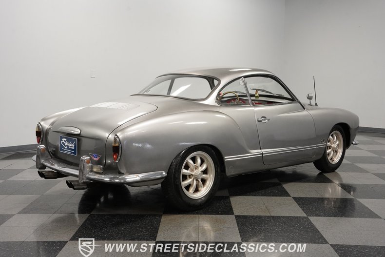 Volkswagen-Karmann-ghia-1969-Silver-Gray-11