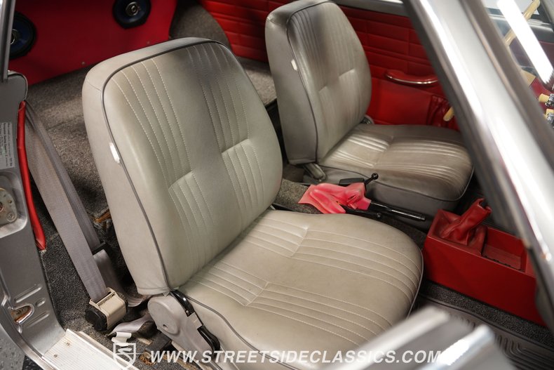 Volkswagen-Karmann-ghia-1969-Silver-Gray-45