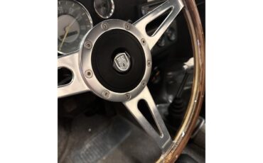 Volkswagen-Karmann-ghia-1970-Orange-Black-10