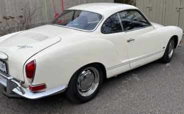 Volkswagen-Karmann-ghia-1971-White-Black-3