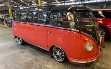 Volkswagen-Microbus-1957-red-and-black-Beige-18