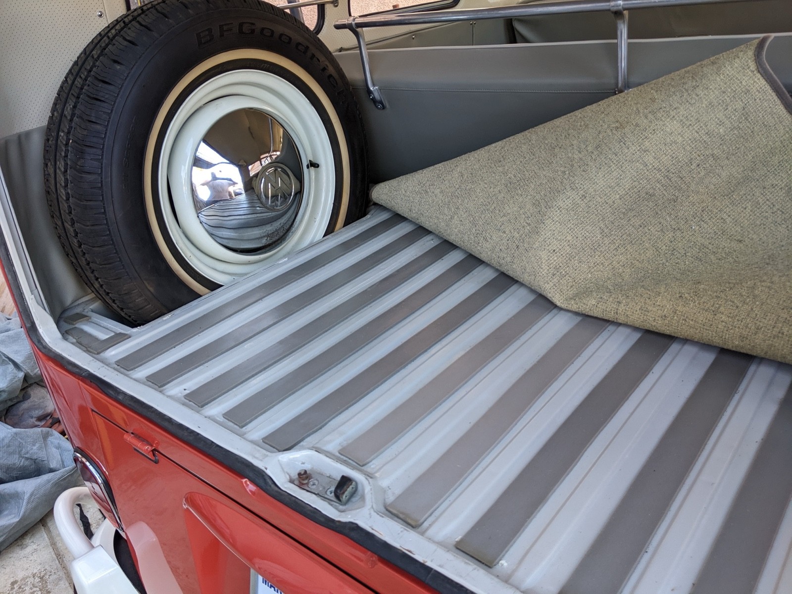 Volkswagen-Microbus-1964-Wagon-1
