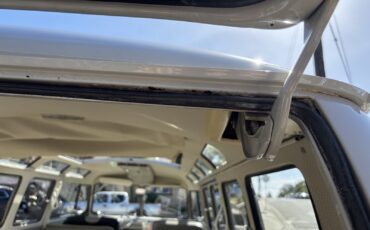 Volkswagen-Microbus-1964-Wagon-36