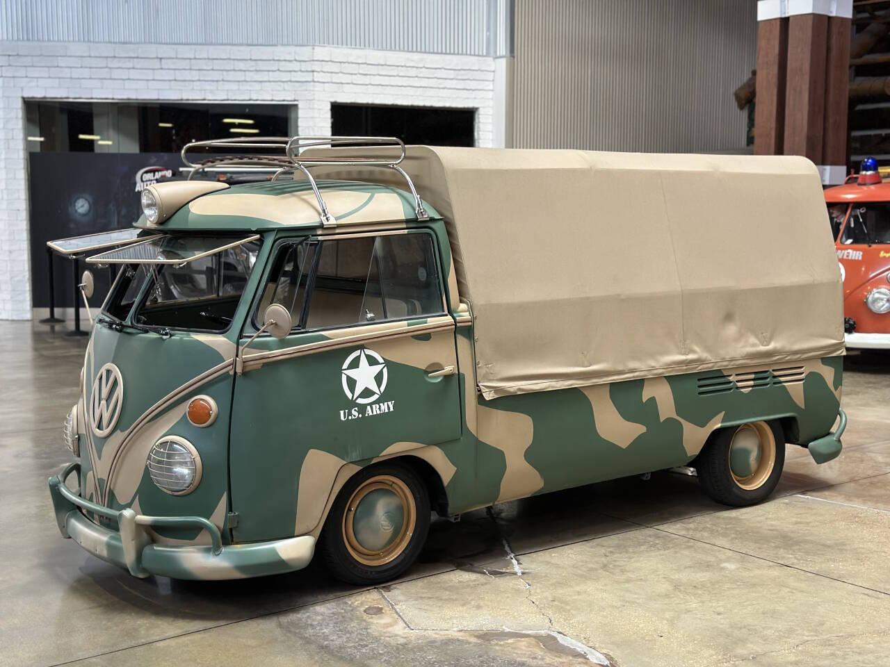 Volkswagen-Military-Bus-1975-Wagon-1