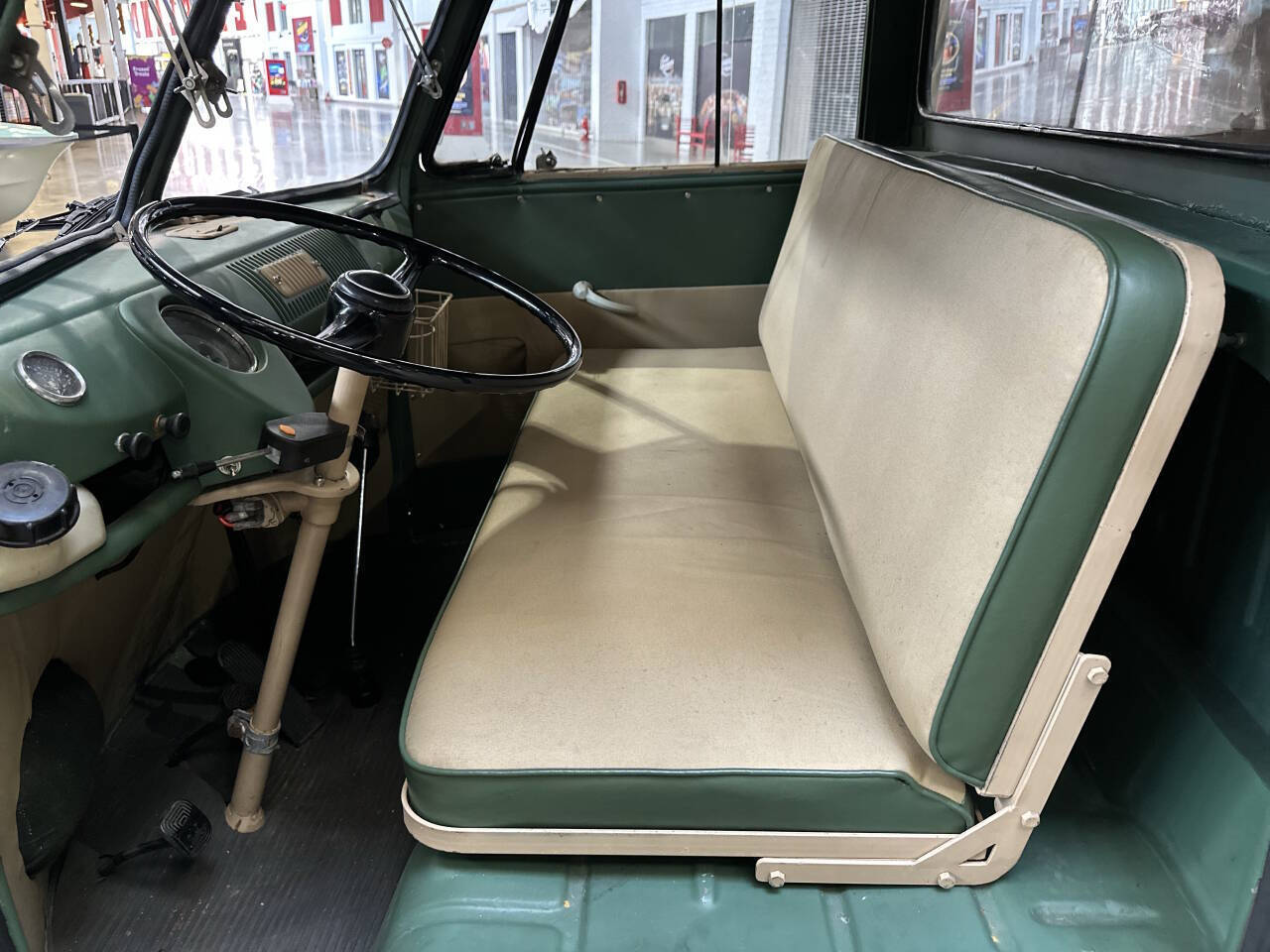 Volkswagen-Military-Bus-1975-Wagon-11