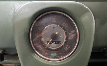 Volkswagen-Military-Bus-1975-Wagon-16