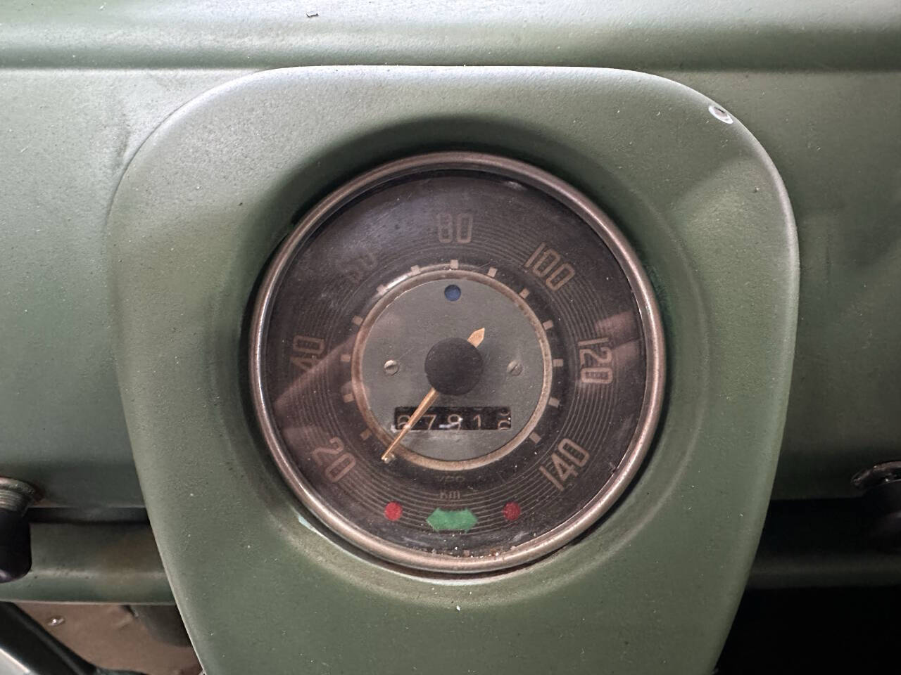 Volkswagen-Military-Bus-1975-Wagon-16