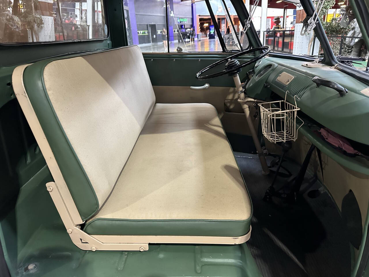 Volkswagen-Military-Bus-1975-Wagon-19