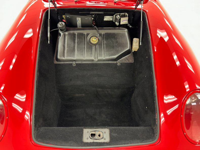 Volkswagen-Other-1969-Guards-Red-Black-18