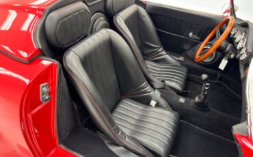 Volkswagen-Other-1969-Guards-Red-Black-27