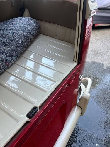 Volkswagen-Other-1975-Red-1
