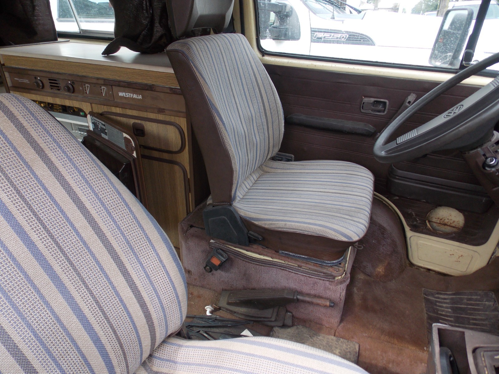 Volkswagen-Other-1981-Minivan-22